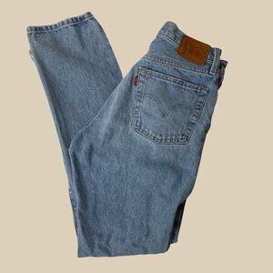 Levis 501 Womens Premium Original Fit Mom Jean Medium Wash Button Fly Size 27x32